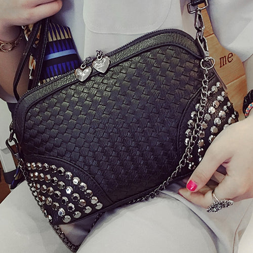 Knitting Women Messenger