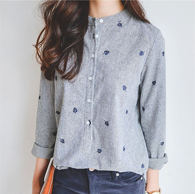 Leaves embroidery stripes