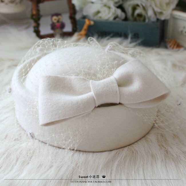 Paris Elegant Ladies