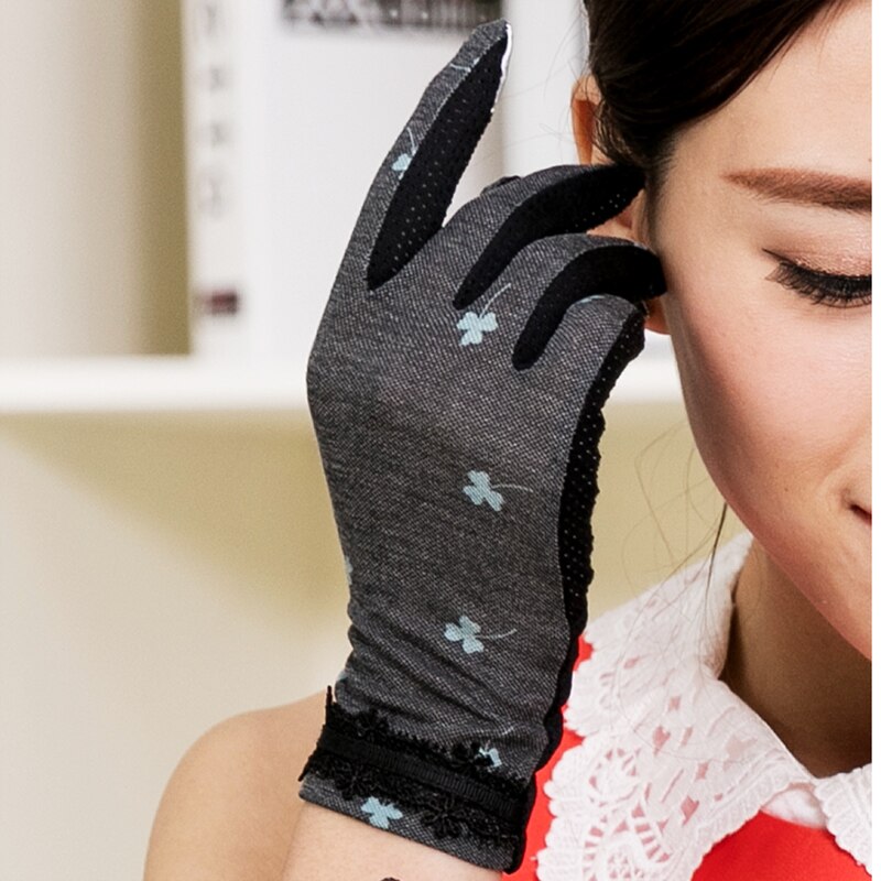 REALBYSummer LuckyGrass Print